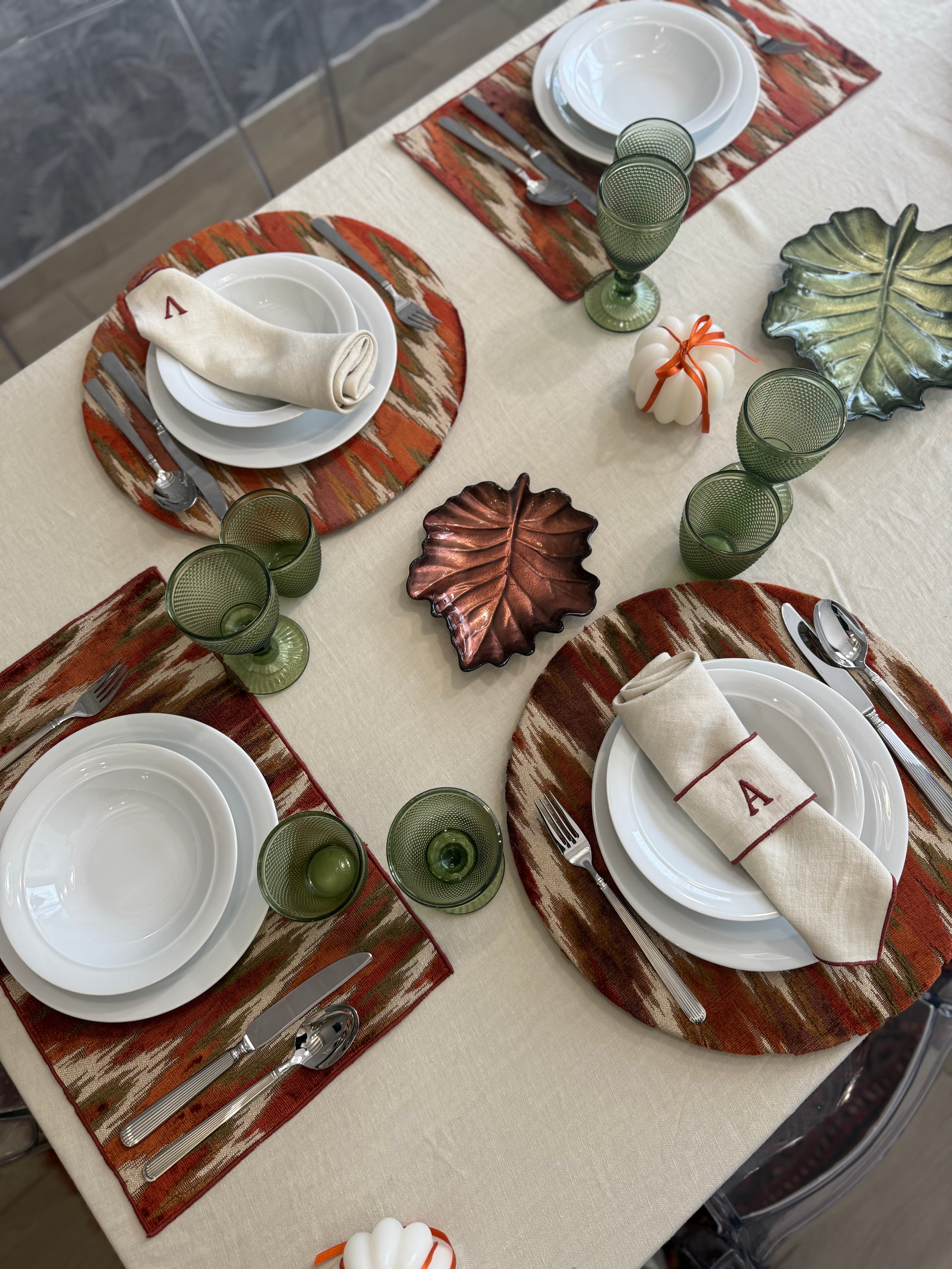 Piatto Foglia Marrone